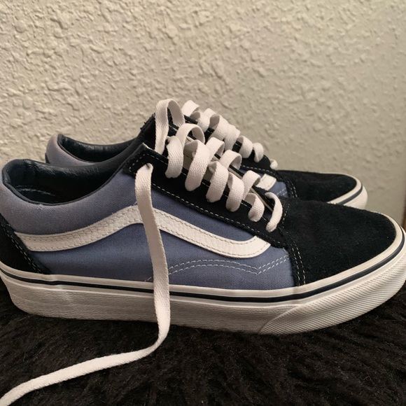 Vans - Picture 2 of 4